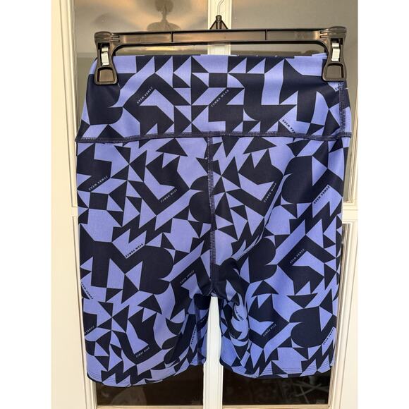 Zumba Out Loud High Waisted Biker Shorts size Small - Picture 3 of 4